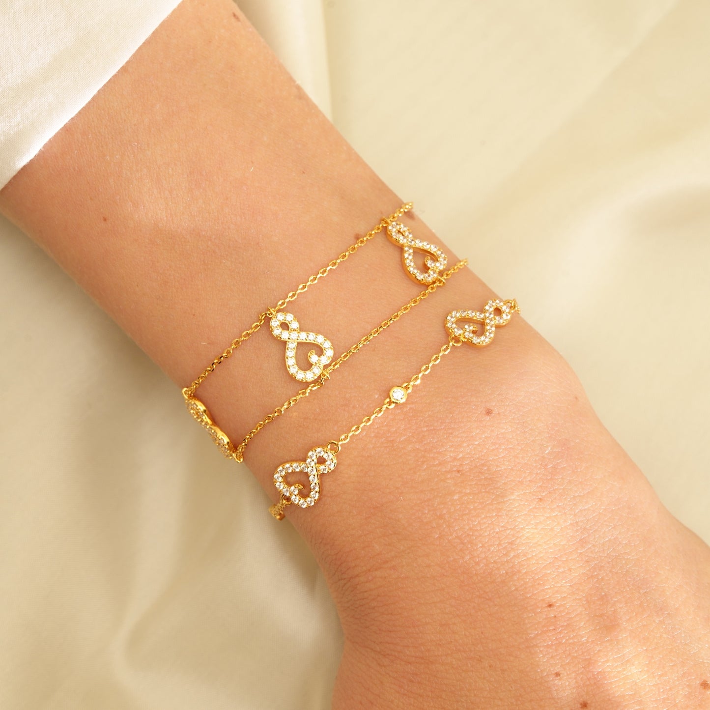 Bracelet Amour 3 coeurs sertis